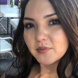 Meet your Posher, Jillian